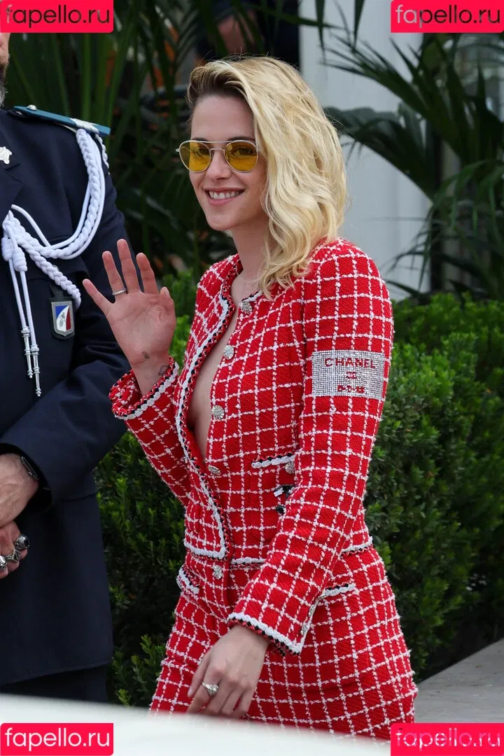 Kristen Stewart / kristenstewart / kristenstewartx Onlyfans Photo Gallery 
