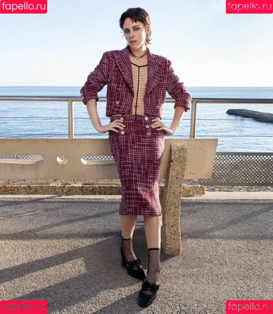 Kristen Stewart / kristenstewart / kristenstewartx Onlyfans Photo Gallery 