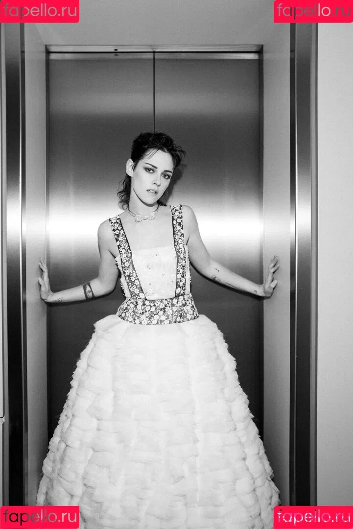 Kristen Stewart / kristenstewart / kristenstewartx Onlyfans Photo Gallery 