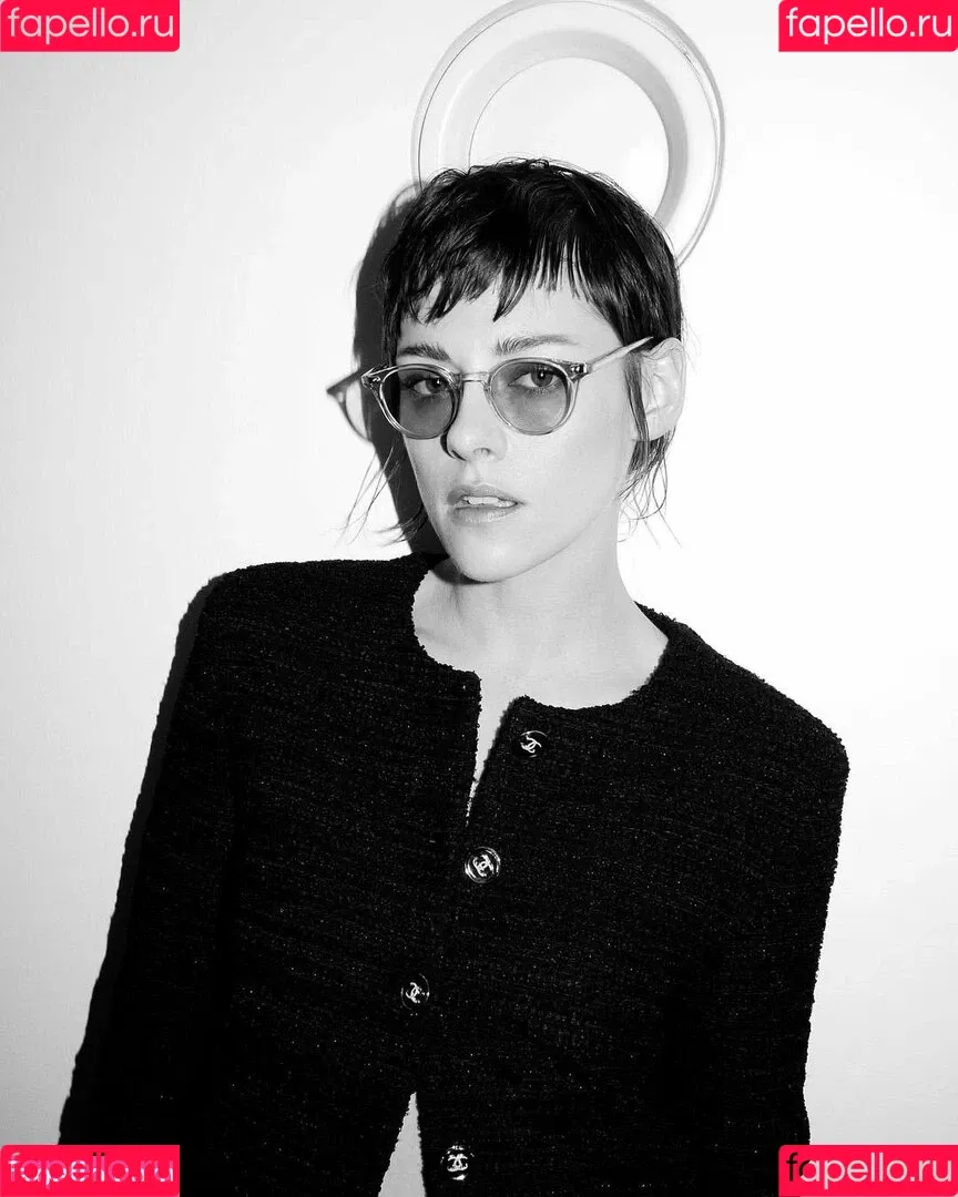 Kristen Stewart / kristenstewart / kristenstewartx Onlyfans Photo Gallery 