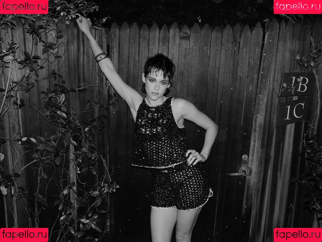 Kristen Stewart / kristenstewart / kristenstewartx Onlyfans Photo Gallery 