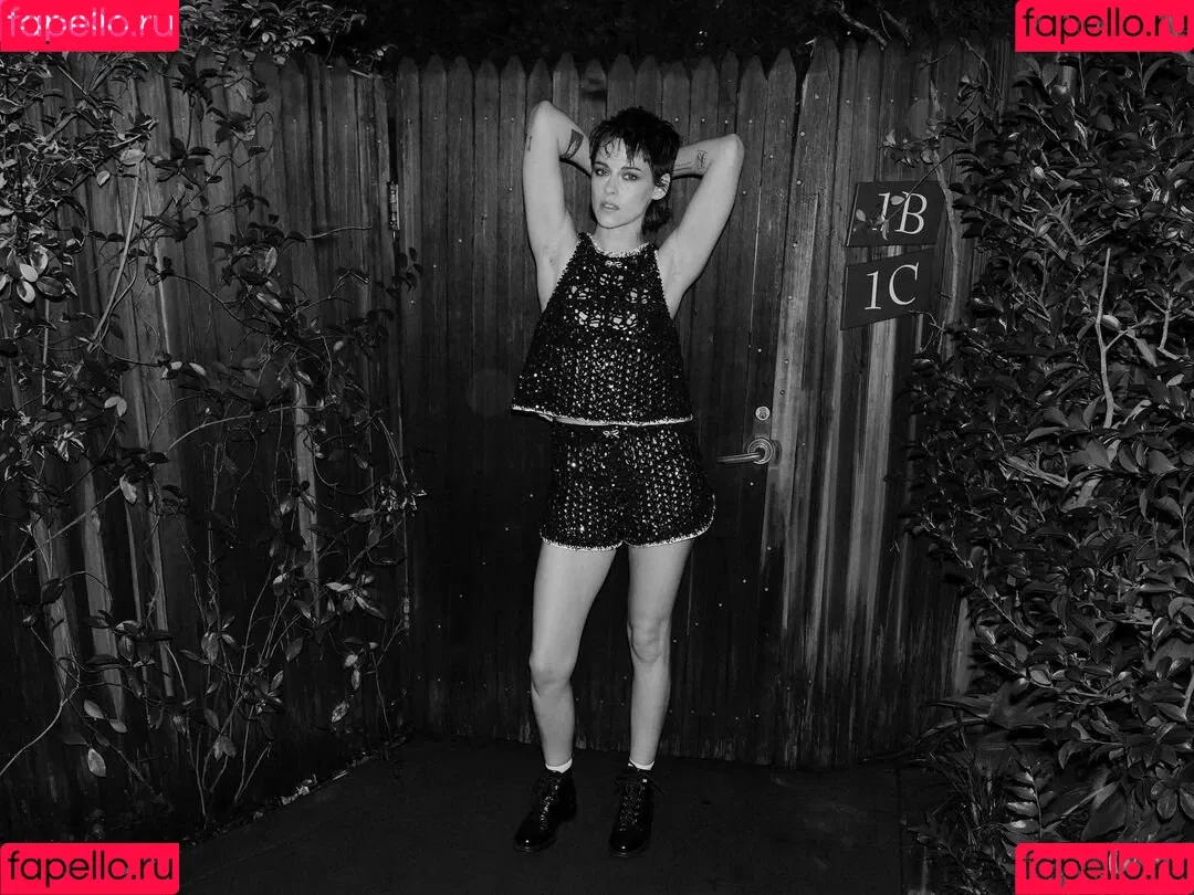 Kristen Stewart / kristenstewart / kristenstewartx Onlyfans Photo Gallery 