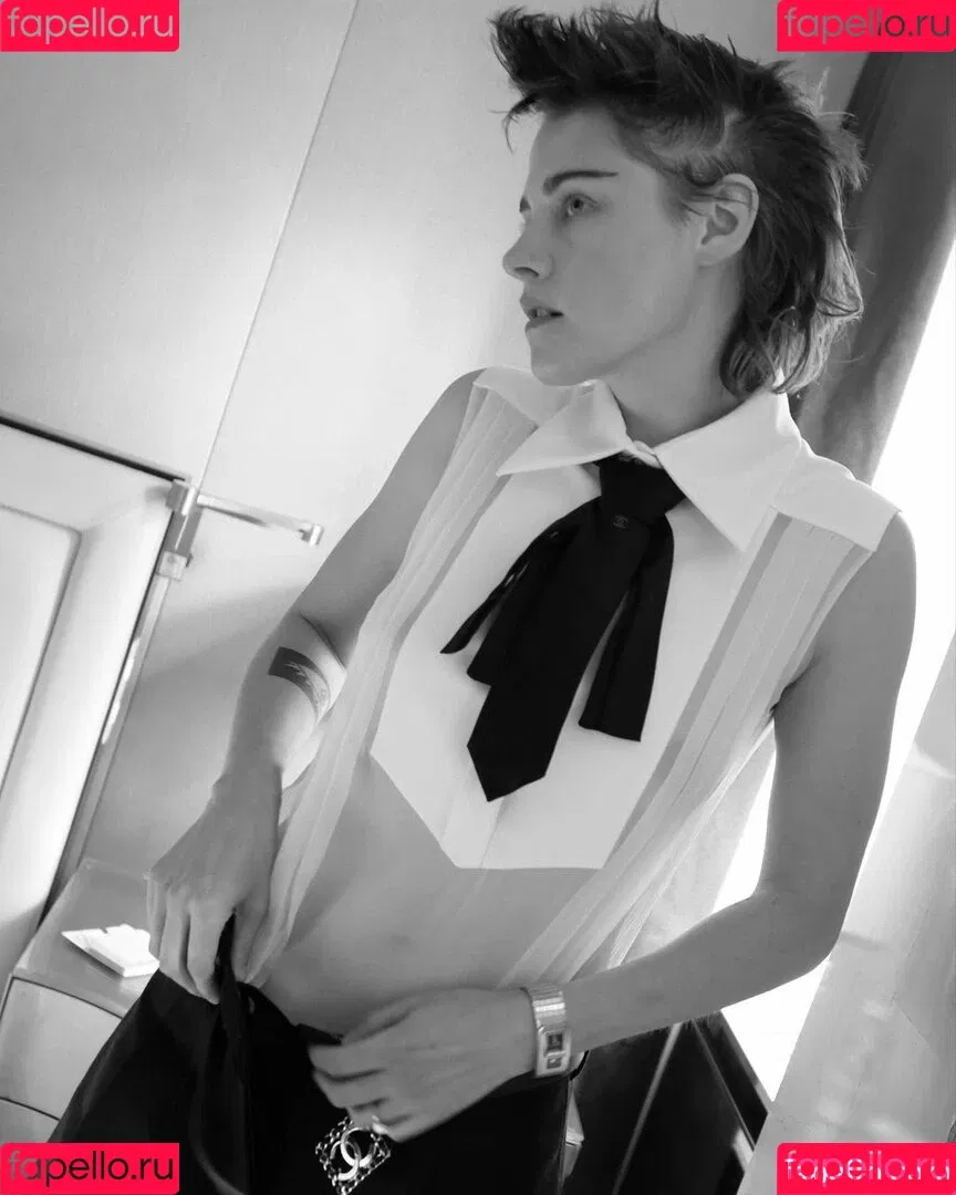 Kristen Stewart / kristenstewart / kristenstewartx Onlyfans Photo Gallery 