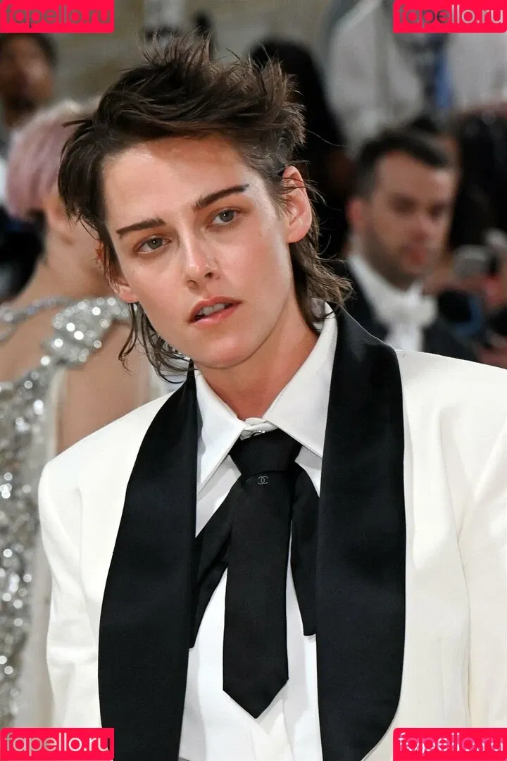 Kristen Stewart / kristenstewart / kristenstewartx Onlyfans Photo Gallery 