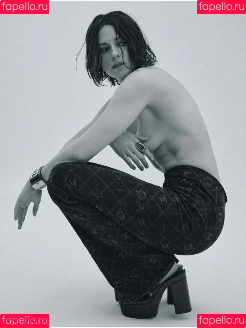 Kristen Stewart / kristenstewart / kristenstewartx Onlyfans Photo Gallery 