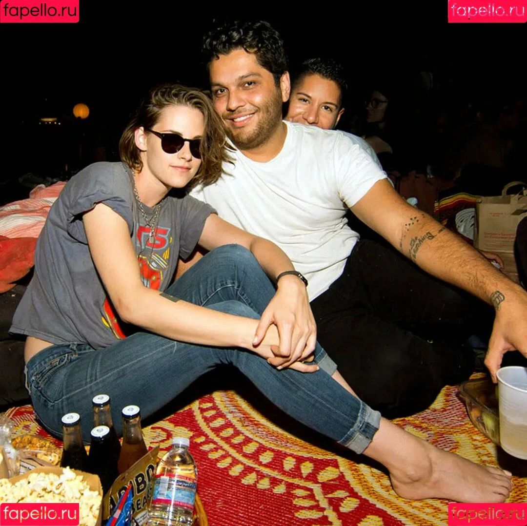 Kristen Stewart / kristenstewart / kristenstewartx Onlyfans Photo Gallery 