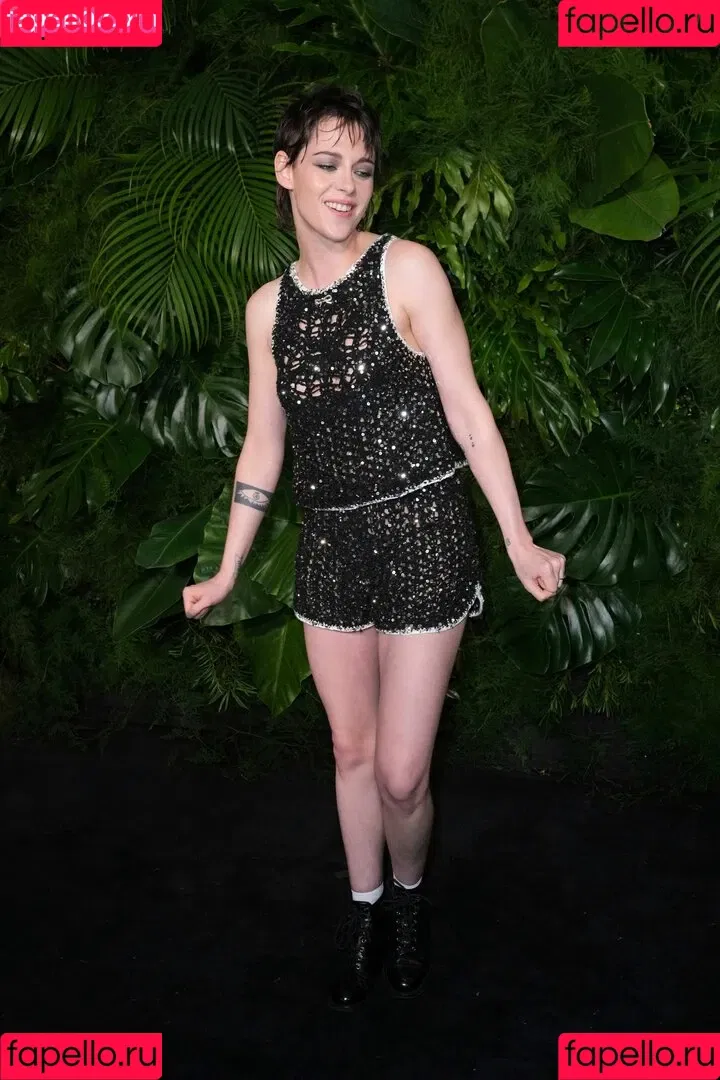 Kristen Stewart / kristenstewart / kristenstewartx Onlyfans Photo Gallery 