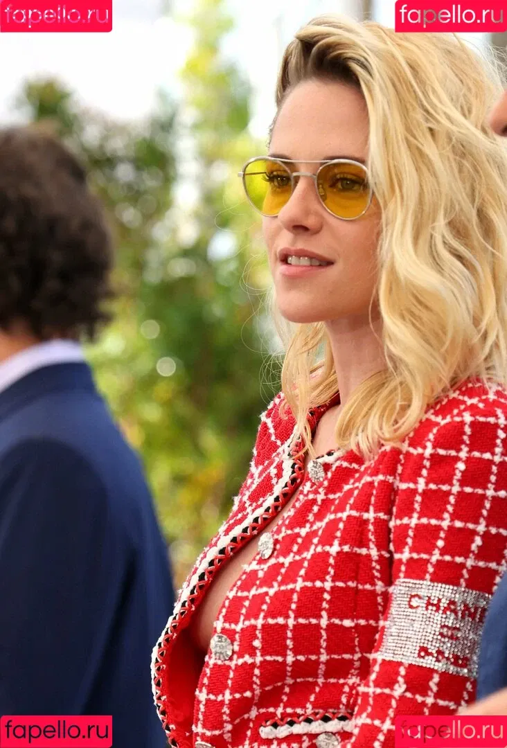 Kristen Stewart / kristenstewart / kristenstewartx Onlyfans Photo Gallery 