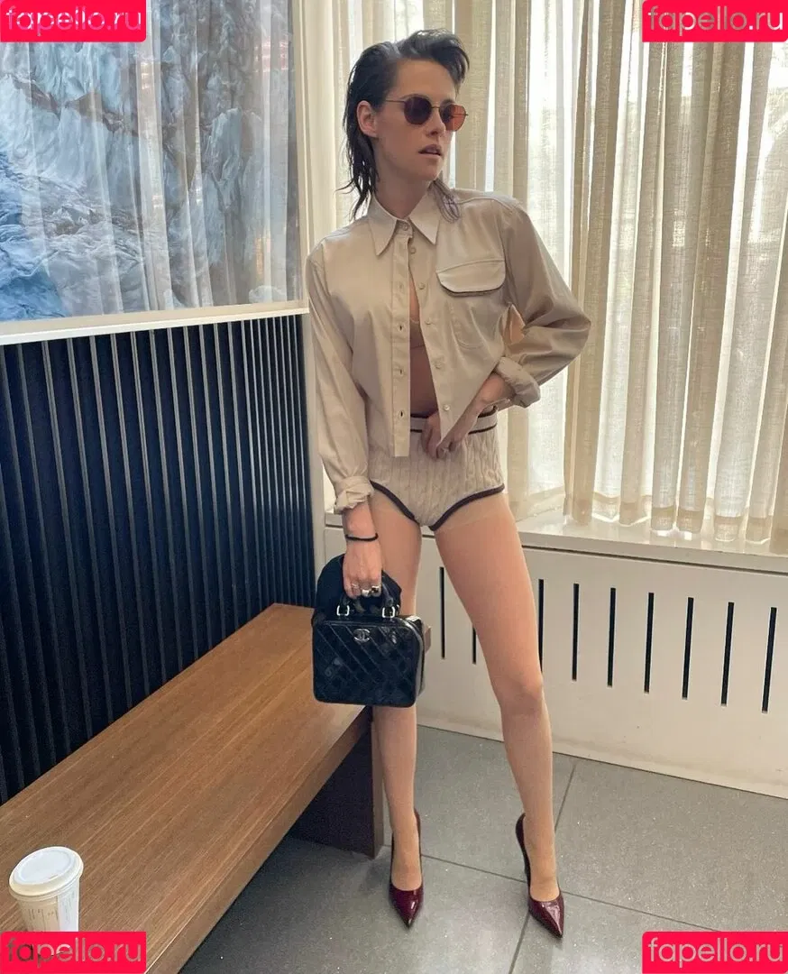 Kristen Stewart / kristenstewart / kristenstewartx Onlyfans Photo Gallery 
