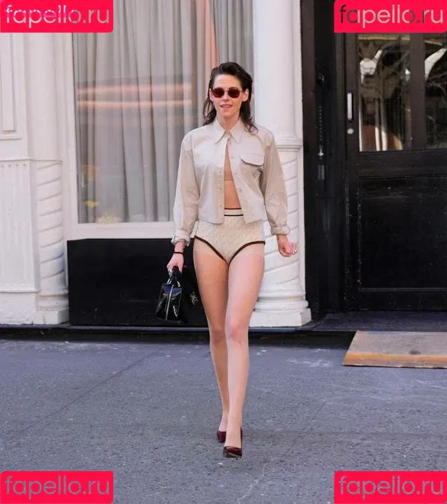 Kristen Stewart / kristenstewart / kristenstewartx Onlyfans Photo Gallery 