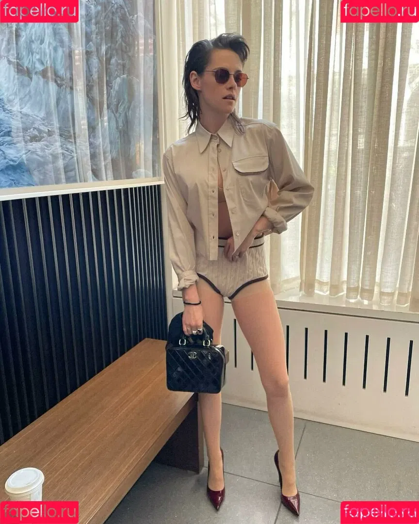 Kristen Stewart / kristenstewart / kristenstewartx Onlyfans Photo Gallery 