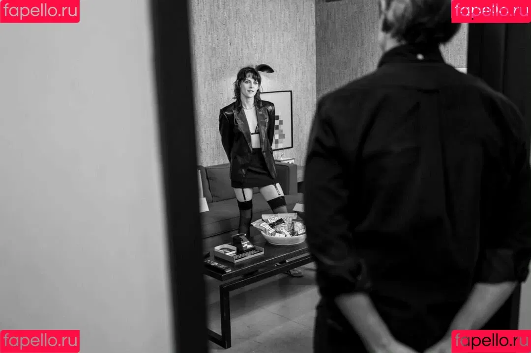 Kristen Stewart / kristenstewart / kristenstewartx Onlyfans Photo Gallery 