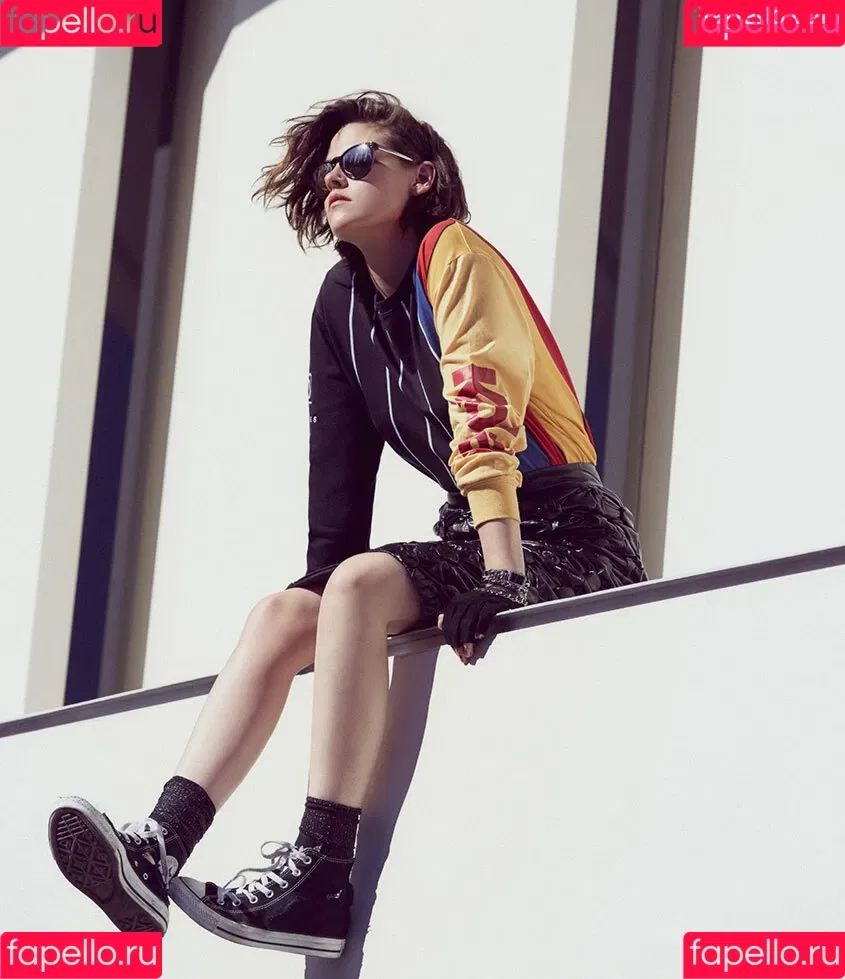 Kristen Stewart / kristenstewart / kristenstewartx Onlyfans Photo Gallery 
