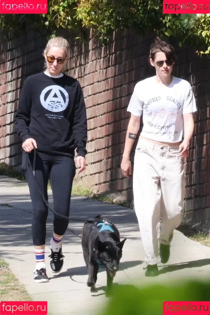 Kristen Stewart / kristenstewart / kristenstewartx Onlyfans Photo Gallery 