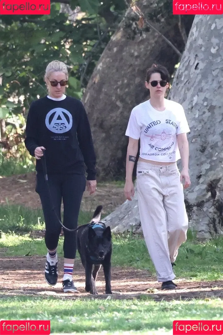 Kristen Stewart / kristenstewart / kristenstewartx Onlyfans Photo Gallery 