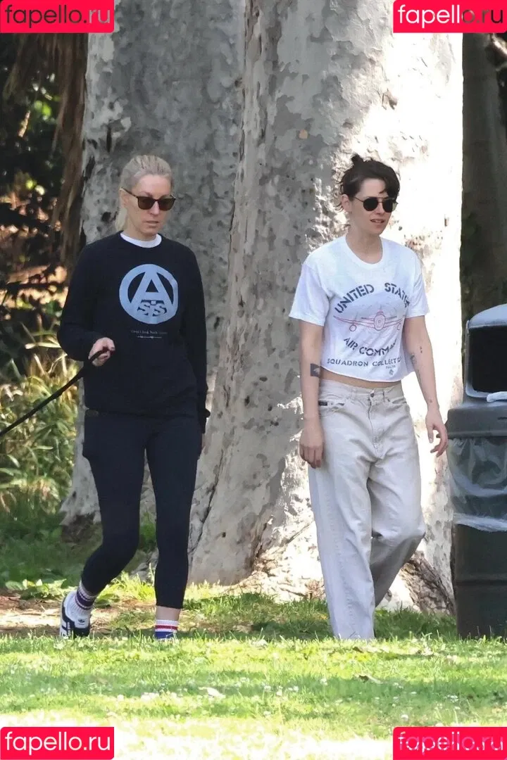 Kristen Stewart / kristenstewart / kristenstewartx Onlyfans Photo Gallery 