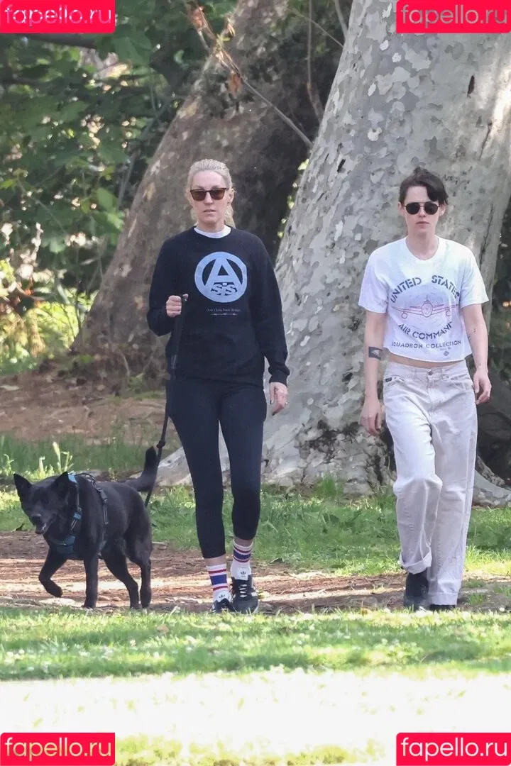 Kristen Stewart / kristenstewart / kristenstewartx Onlyfans Photo Gallery 