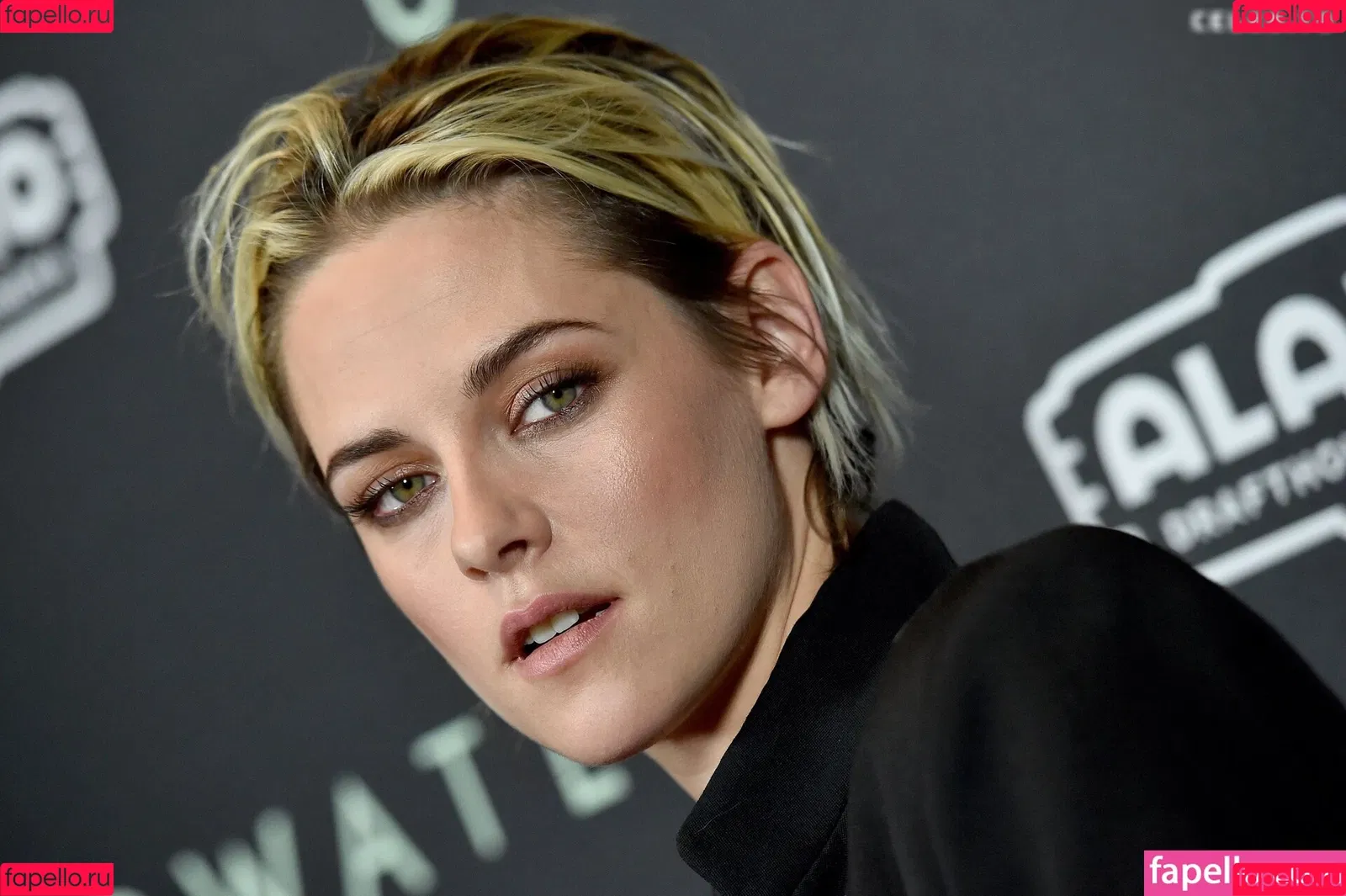 Kristen Stewart / kristenstewart / kristenstewartx Onlyfans Photo Gallery 