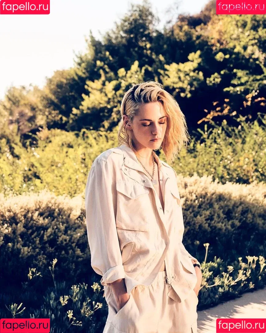 Kristen Stewart / kristenstewart / kristenstewartx Onlyfans Photo Gallery 
