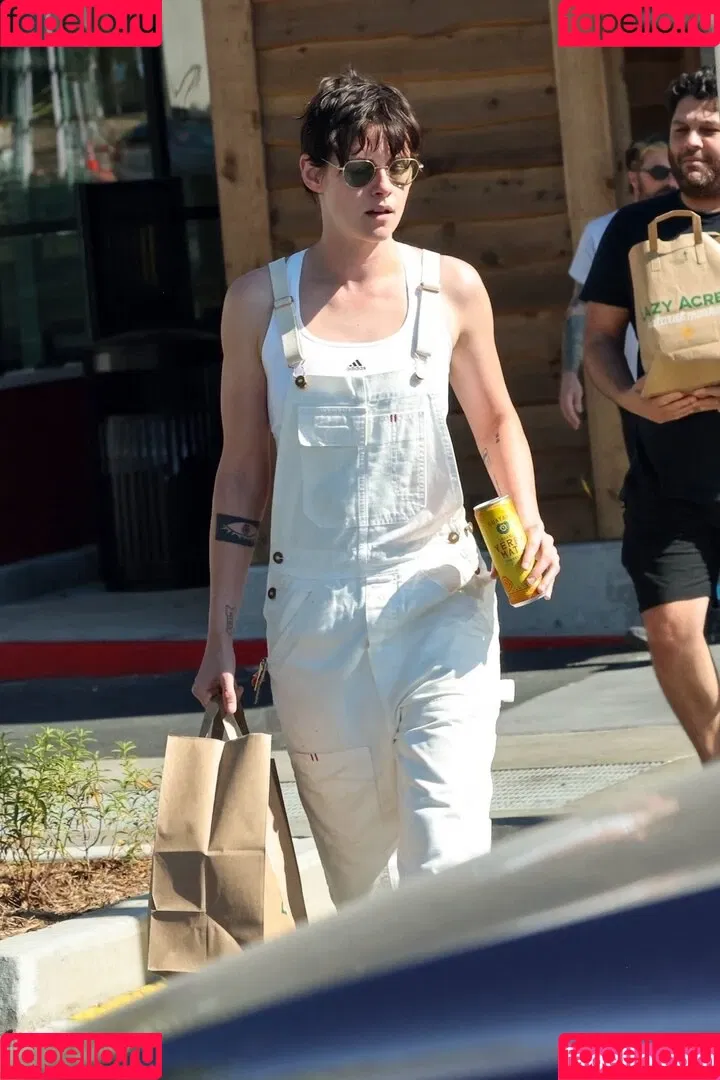 Kristen Stewart / kristenstewart / kristenstewartx Onlyfans Photo Gallery 