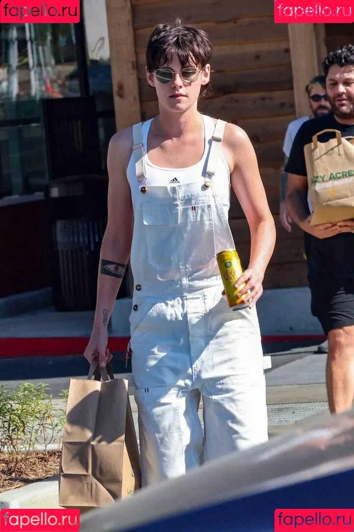 Kristen Stewart / kristenstewart / kristenstewartx Onlyfans Photo Gallery 