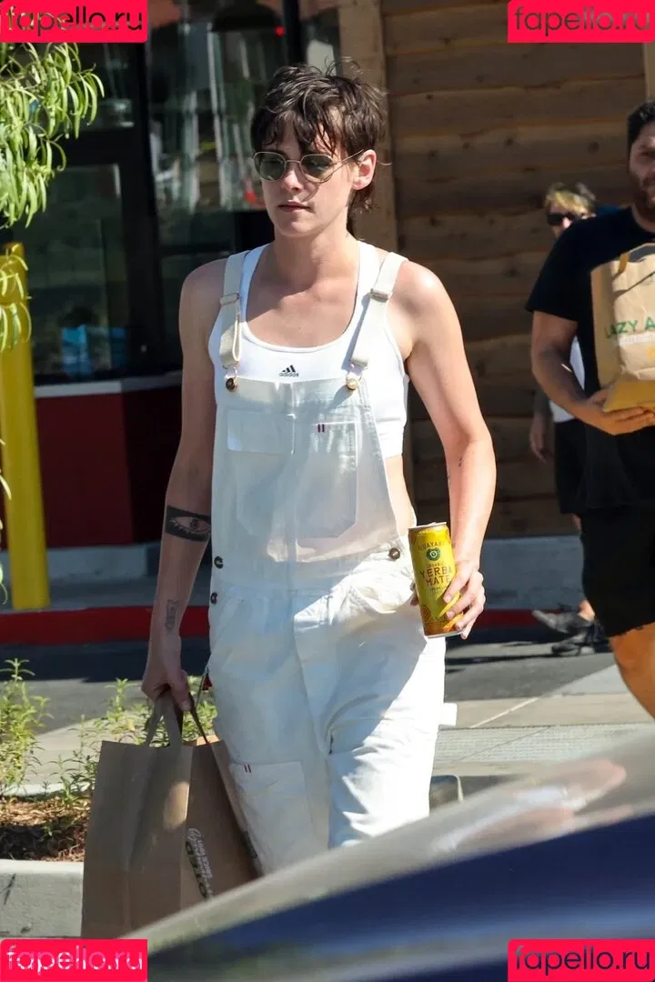 Kristen Stewart / kristenstewart / kristenstewartx Onlyfans Photo Gallery 