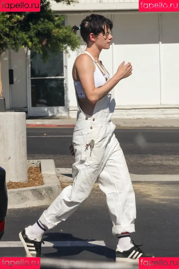 Kristen Stewart / kristenstewart / kristenstewartx Onlyfans Photo Gallery 