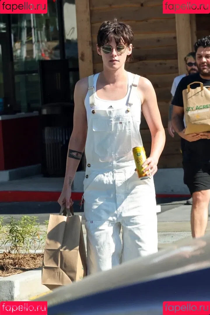 Kristen Stewart / kristenstewart / kristenstewartx Onlyfans Photo Gallery 