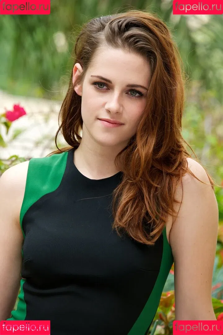 Kristen Stewart / kristenstewart / kristenstewartx Onlyfans Photo Gallery 