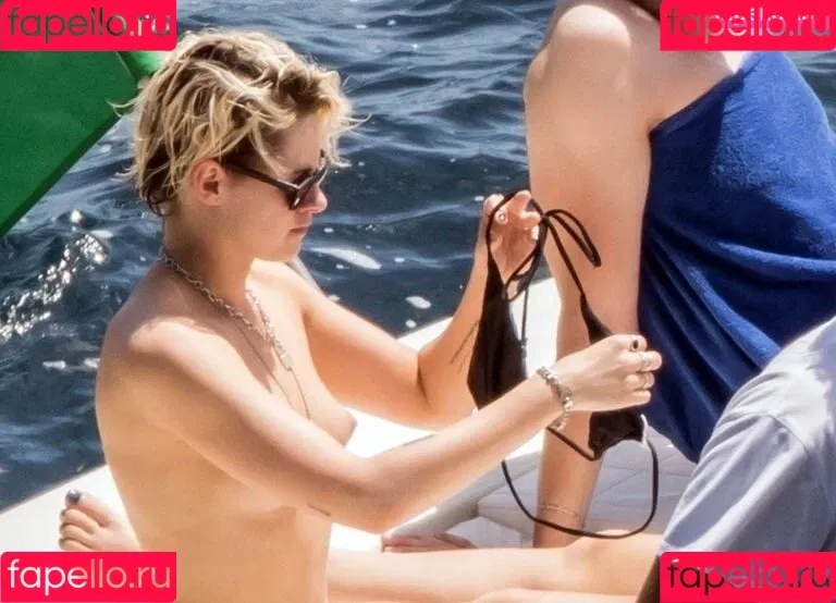 Kristen Stewart / kristenstewart / kristenstewartx Onlyfans Photo Gallery 