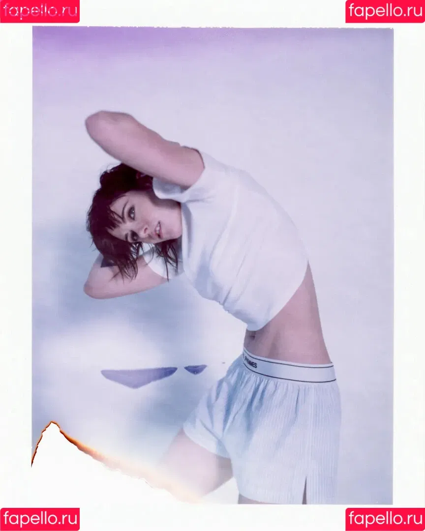 Kristen Stewart / kristenstewart / kristenstewartx Onlyfans Photo Gallery 