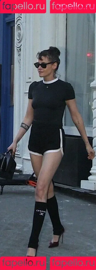 Kristen Stewart / kristenstewart / kristenstewartx Onlyfans Photo Gallery 