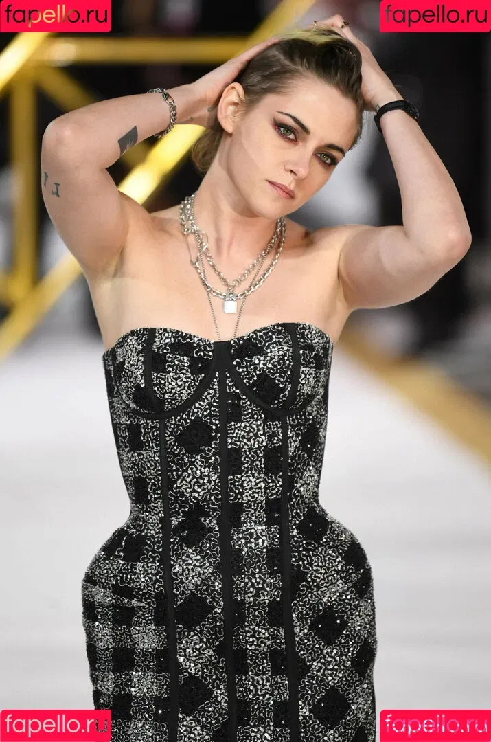 Kristen Stewart / kristenstewart / kristenstewartx Onlyfans Photo Gallery 