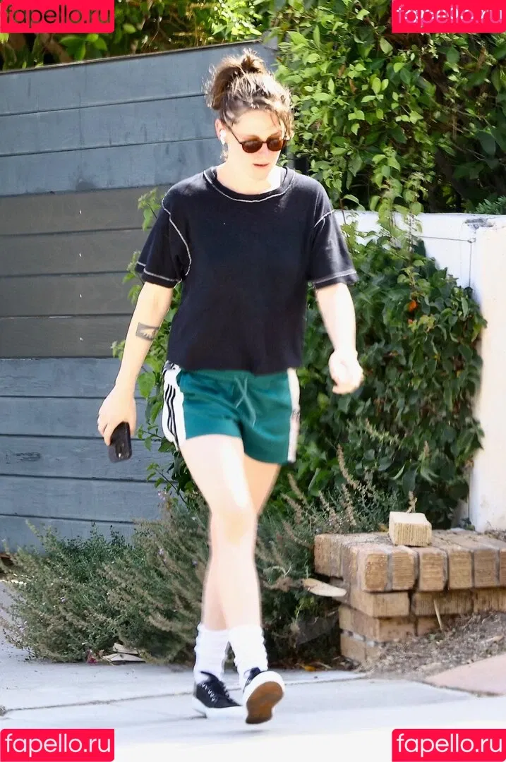 Kristen Stewart / kristenstewart / kristenstewartx Onlyfans Photo Gallery 