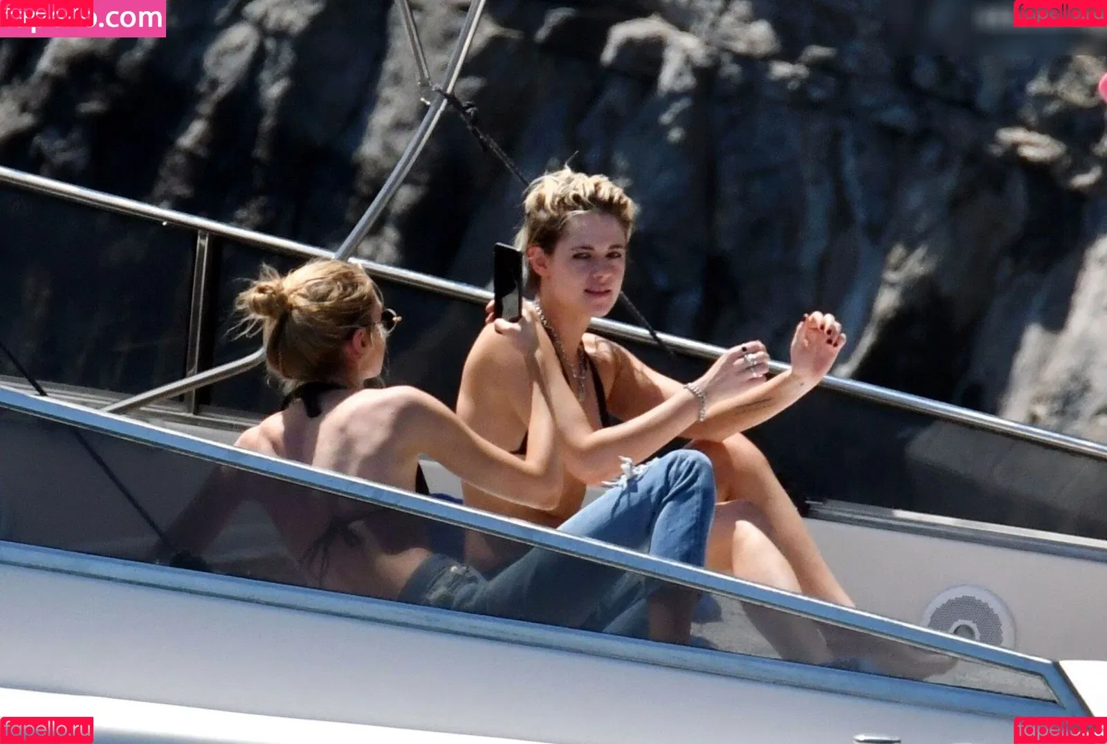 Kristen Stewart / kristenstewart / kristenstewartx Onlyfans Photo Gallery 