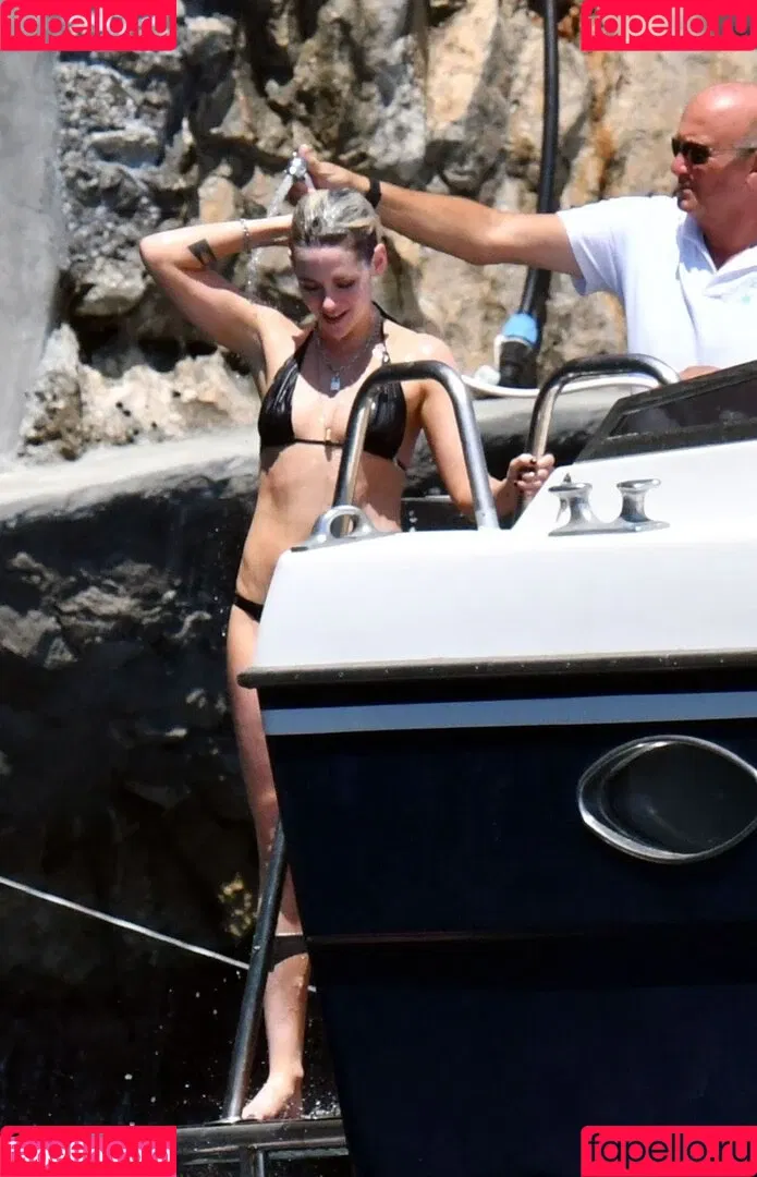 Kristen Stewart / kristenstewart / kristenstewartx Onlyfans Photo Gallery 