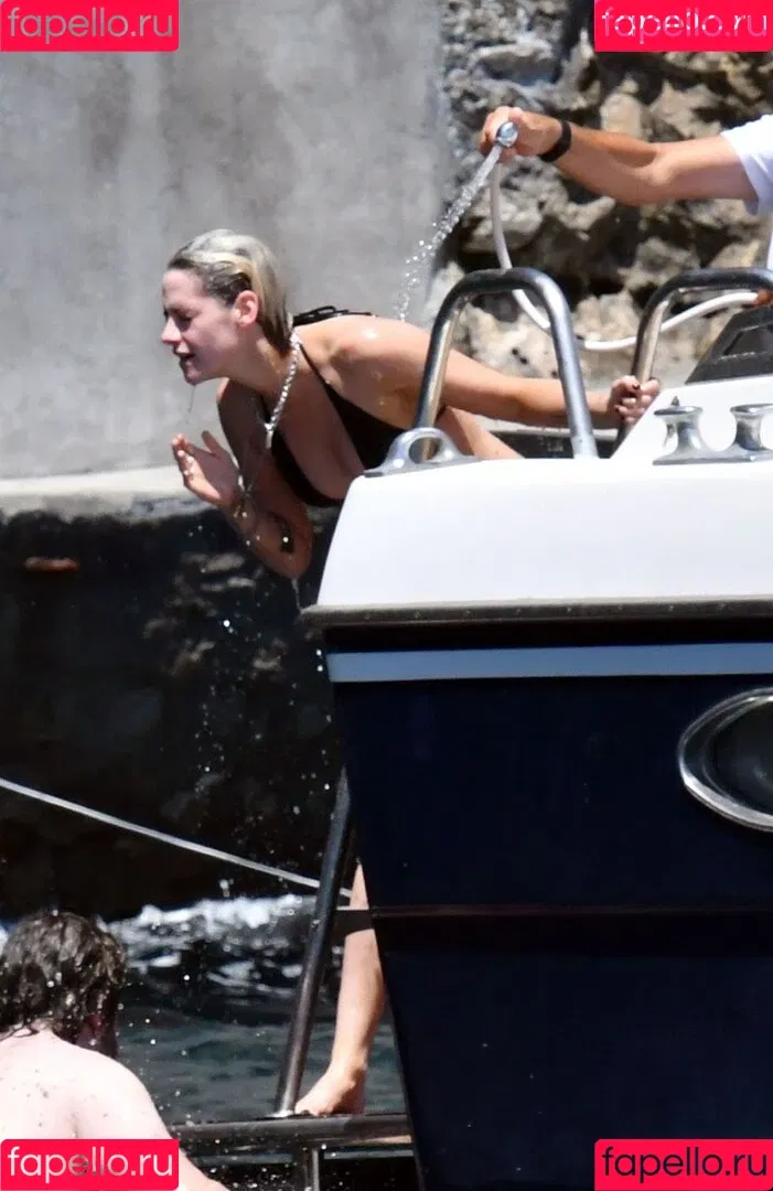 Kristen Stewart / kristenstewart / kristenstewartx Onlyfans Photo Gallery 