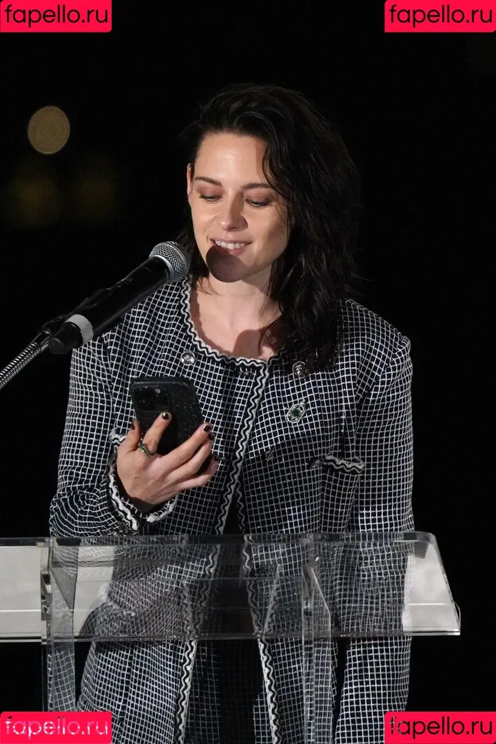 Kristen Stewart / kristenstewart / kristenstewartx Onlyfans Photo Gallery 