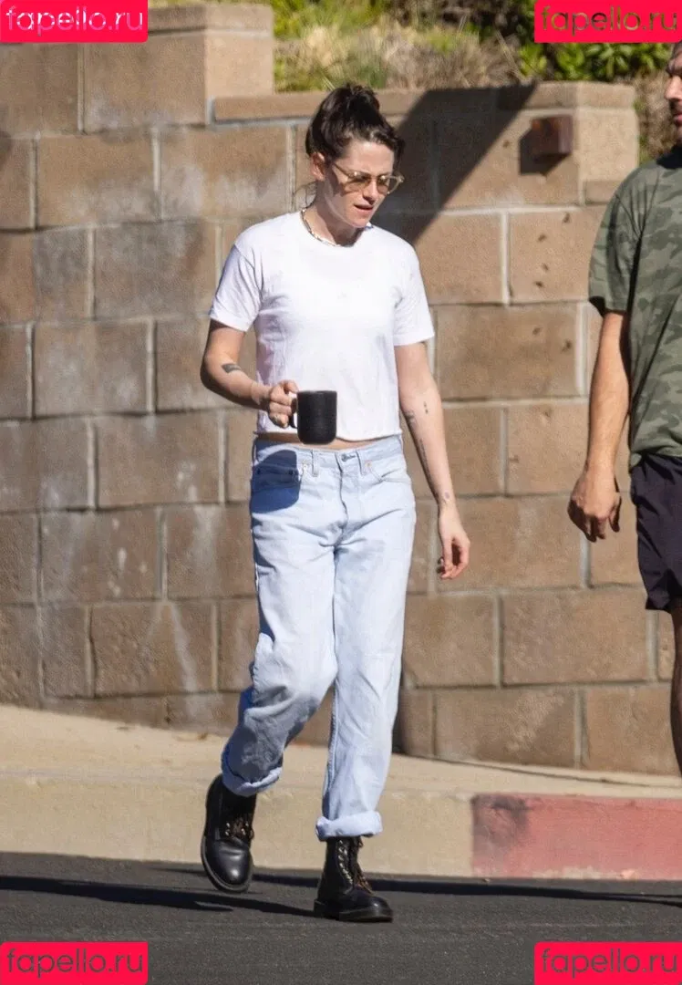 Kristen Stewart / kristenstewart / kristenstewartx Onlyfans Photo Gallery 