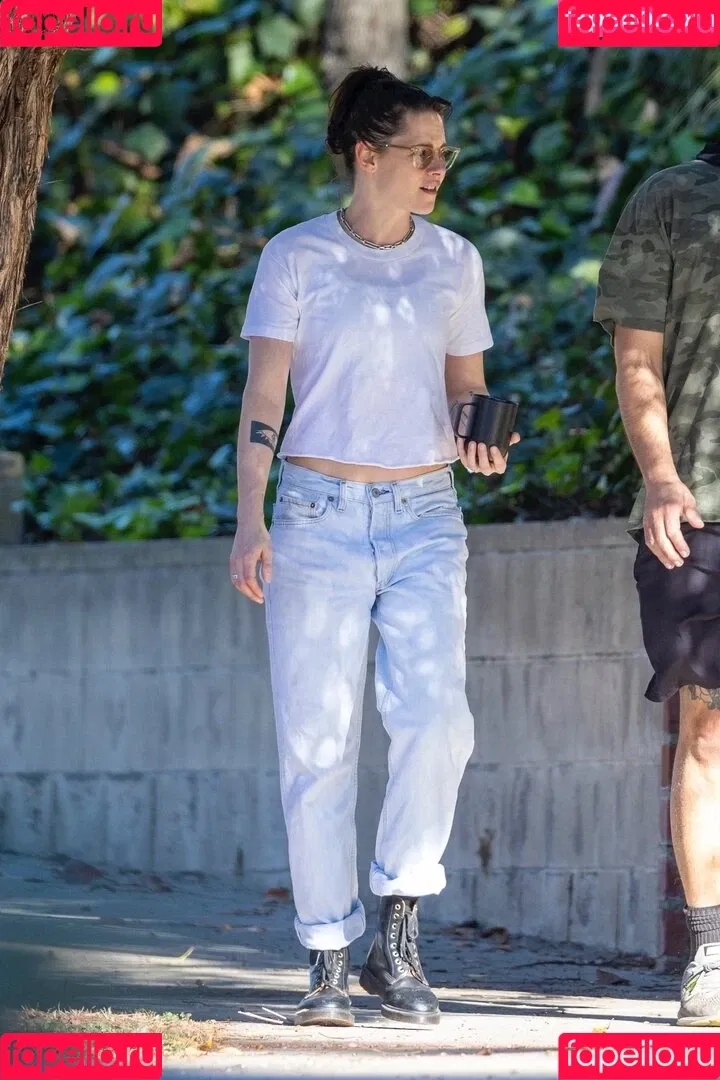 Kristen Stewart / kristenstewart / kristenstewartx Onlyfans Photo Gallery 