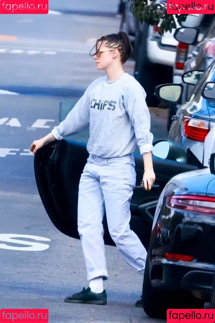 Kristen Stewart / kristenstewart / kristenstewartx Onlyfans Photo Gallery 