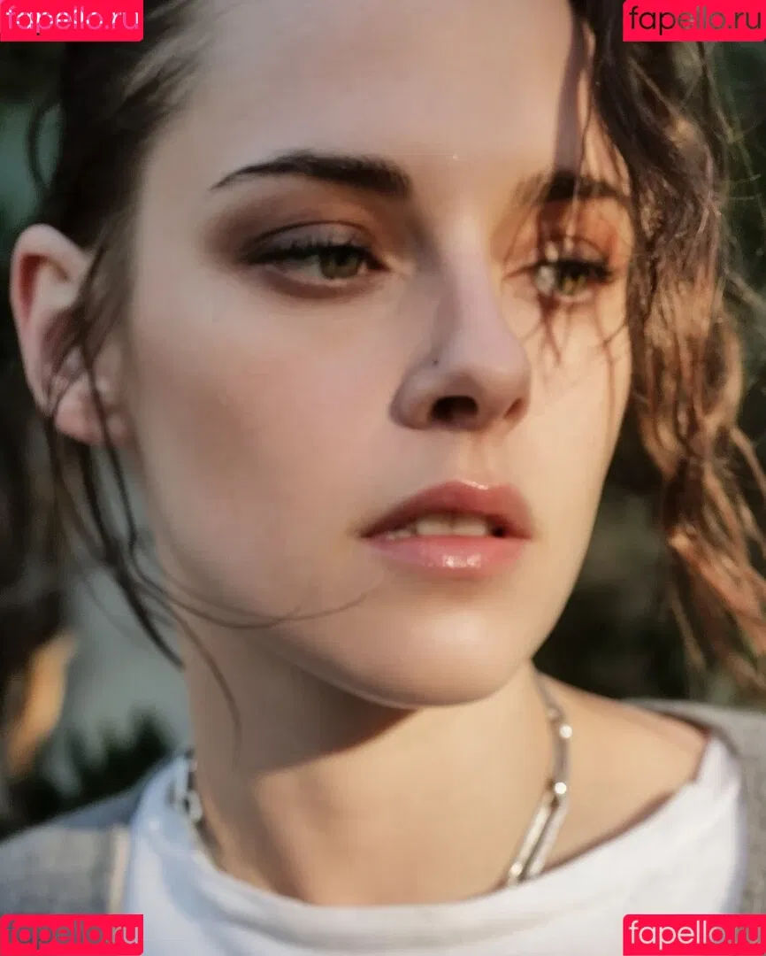 Kristen Stewart / kristenstewart / kristenstewartx Onlyfans Photo Gallery 