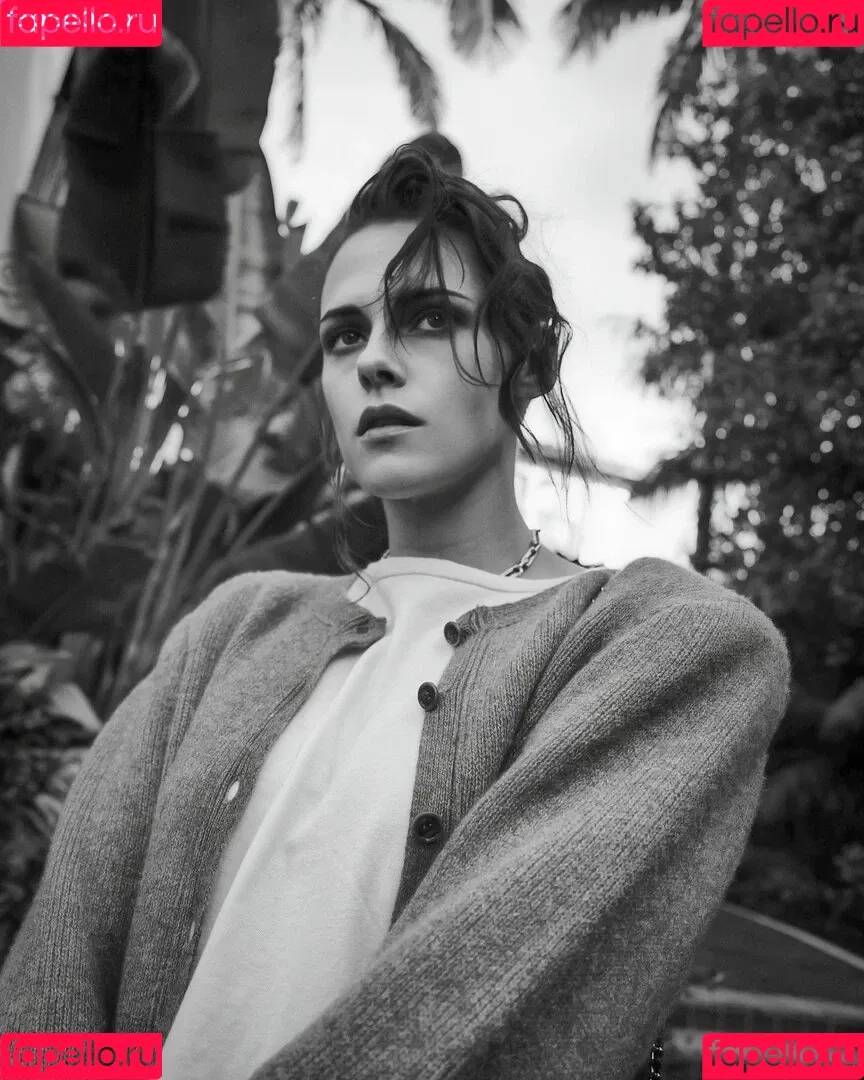 Kristen Stewart / kristenstewart / kristenstewartx Onlyfans Photo Gallery 