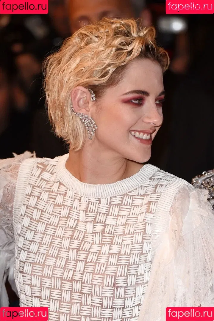 Kristen Stewart / kristenstewart / kristenstewartx Onlyfans Photo Gallery 