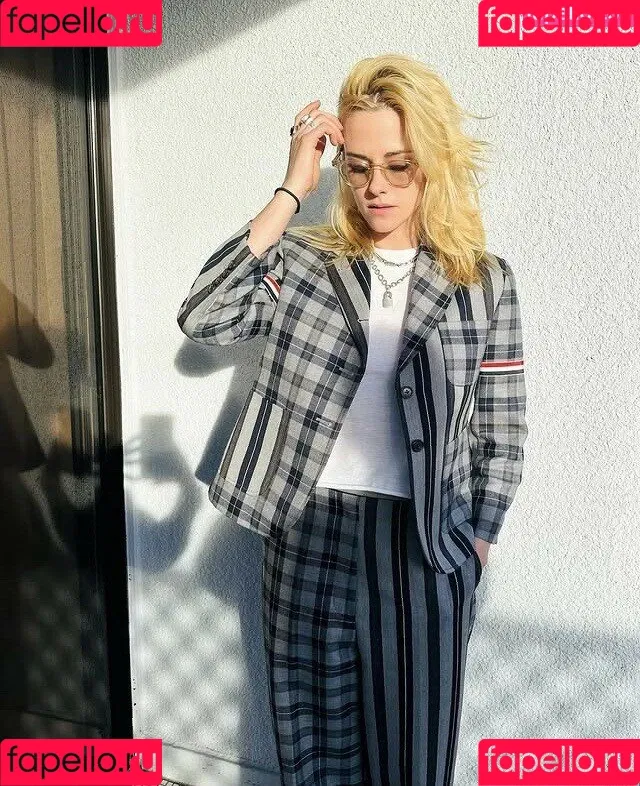 Kristen Stewart / kristenstewart / kristenstewartx Onlyfans Photo Gallery 