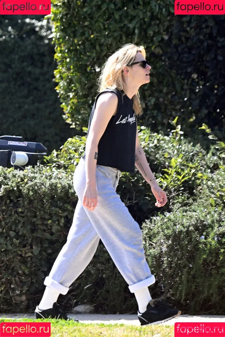 Kristen Stewart / kristenstewart / kristenstewartx Onlyfans Photo Gallery 