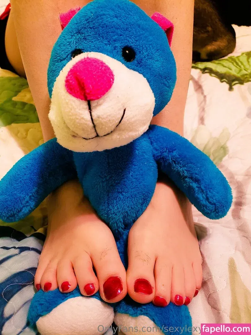 sexylexythegilffree Onlyfans Photo Gallery 