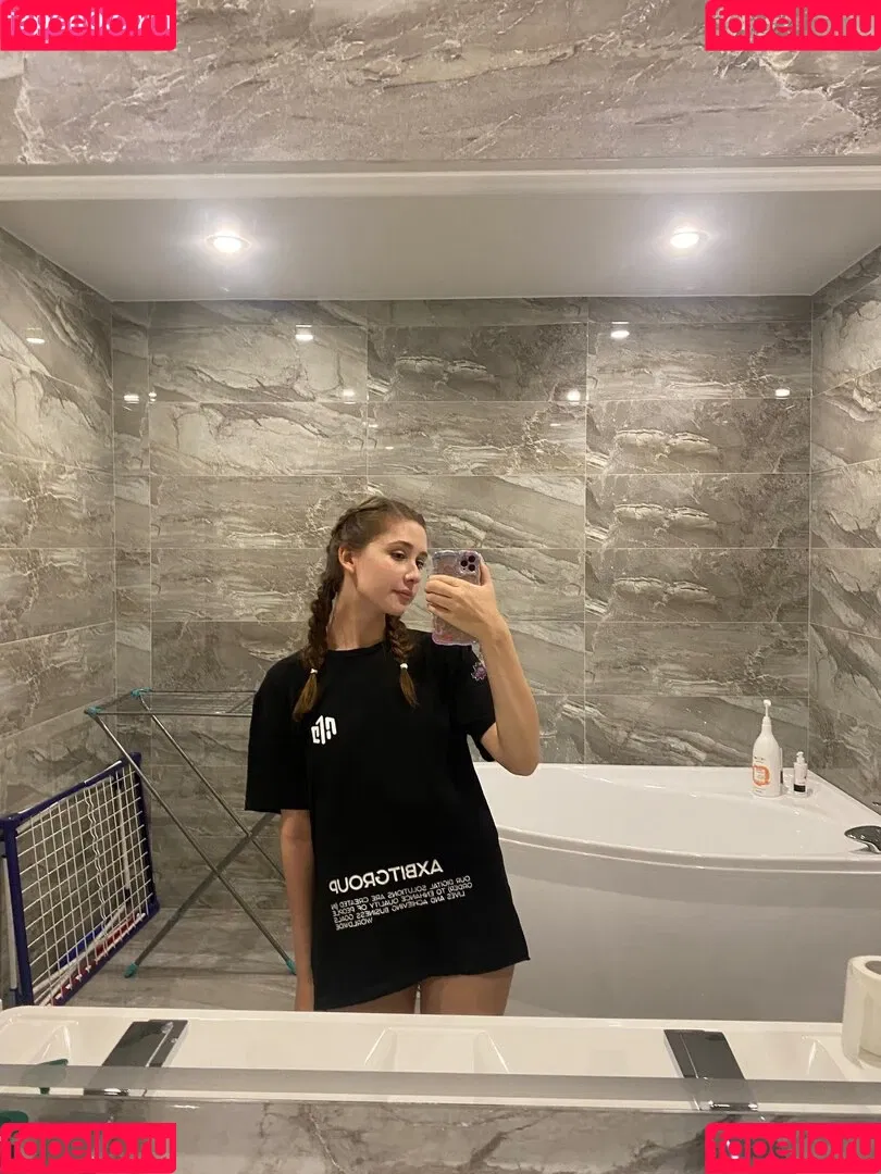 NatsukiZefirka / Zefirka Natsuki / Zefirka_ Natsuki / Zefirka_natsuki / Zefirkanatsuki Onlyfans Photo Gallery 