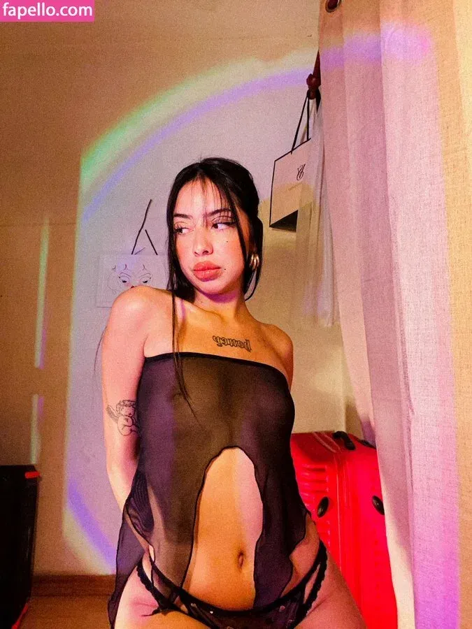 cinnachub / cuncubinaa / cuncubinaaa Onlyfans Photo Gallery 