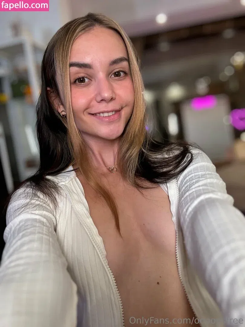 eva_oopsy / oooopsfree Onlyfans Photo Gallery 